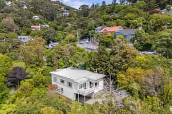 12 Lytton Street, Wadestown