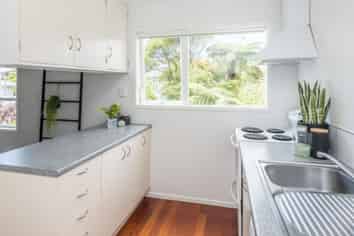 30A Friend Street, Karori