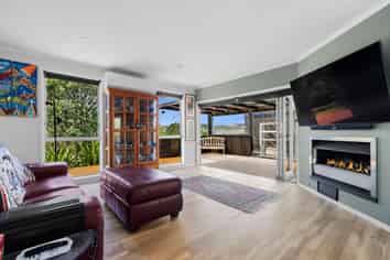 77 Portland Road, Portland