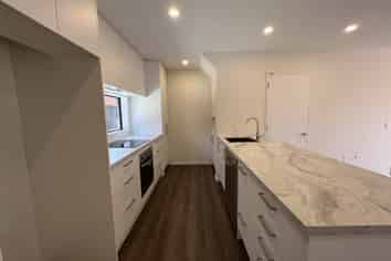 2/389 Armagh Street, Linwood