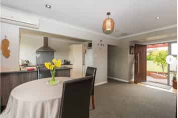 13 Beaumaris Place, Dinsdale