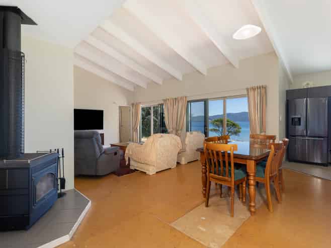 358 St Kilda Road, Admiralty Bay