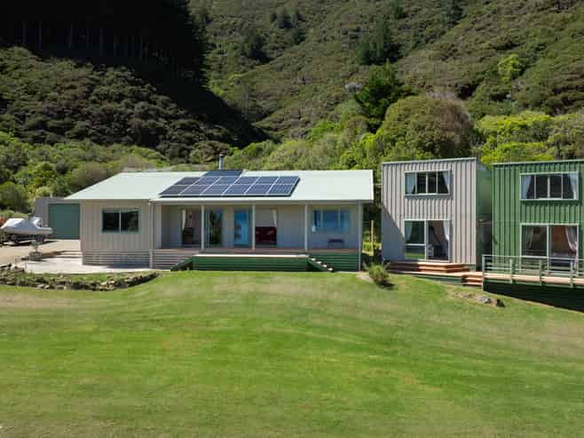 358 St Kilda Road, Admiralty Bay