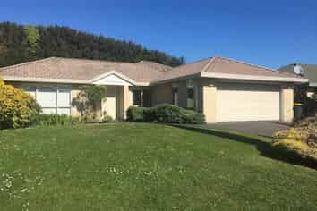 26 Ambleside Drive, Northpark