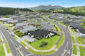 75 Wairau Drive, Tikipunga