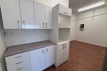 70sqm Somerville opportunity for lease now