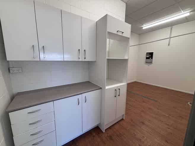 70sqm Somerville opportunity for lease now