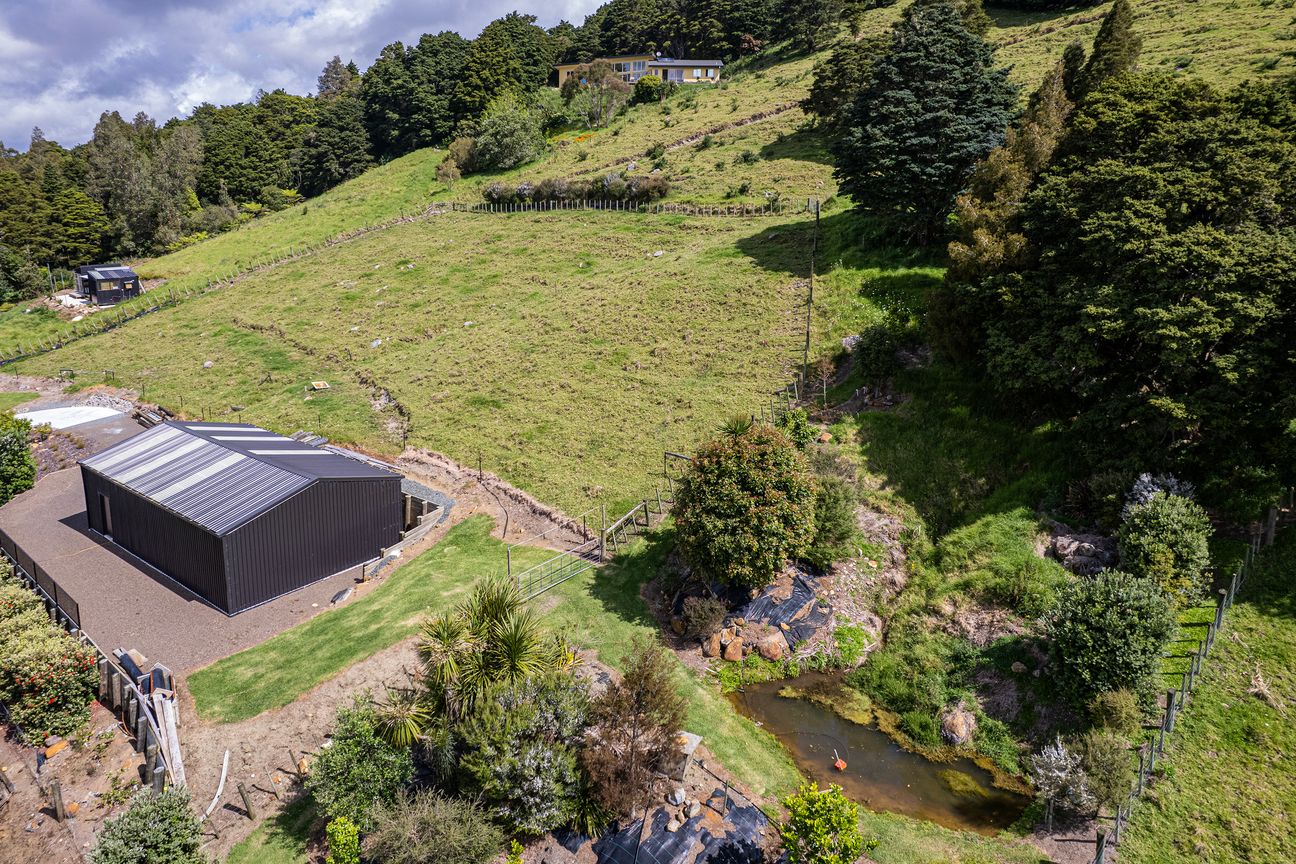 Totalspan shed & 6.32 acres of Land - NOW $510,000 - Więcej