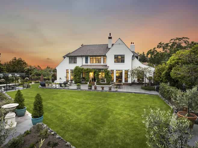 365 Stuart Street, Roslyn