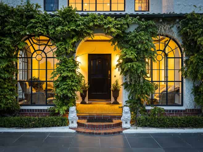 365 Stuart Street, Roslyn