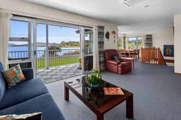 296 Beach Road, Onerahi