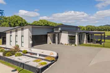 9 Lady Jocelyn Place, Whitianga