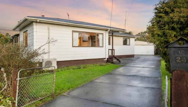 24 Resolute Way, Papakura