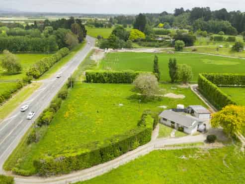 823 Napier Road, Whakarongo