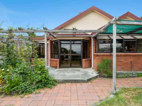 102 Brooklands Road, Atawhai