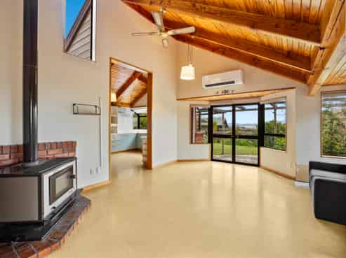 102 Brooklands Road, Atawhai