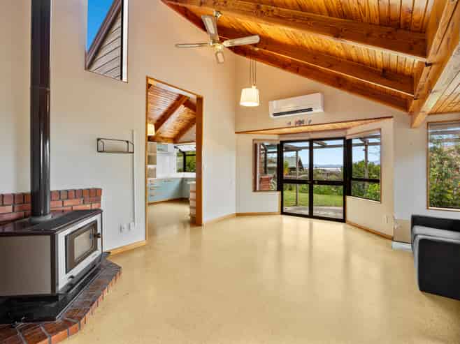 102 Brooklands Road, Atawhai