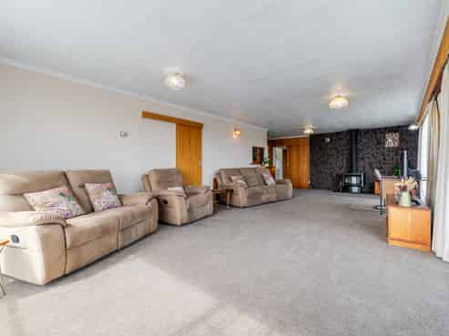 940 State Highway 1, Himatangi