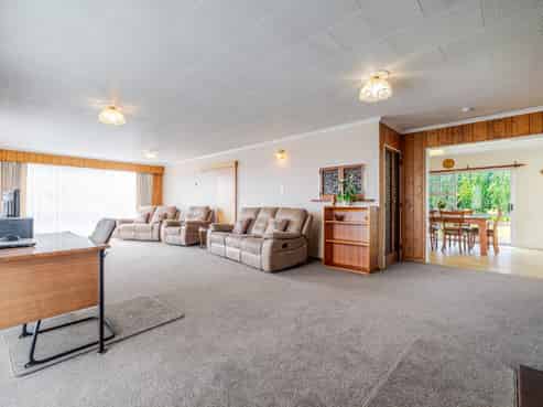 940 State Highway 1, Himatangi