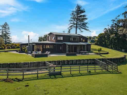 173 Puke Road, Kumeu