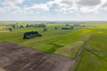 944 State Highway 1, Himatangi