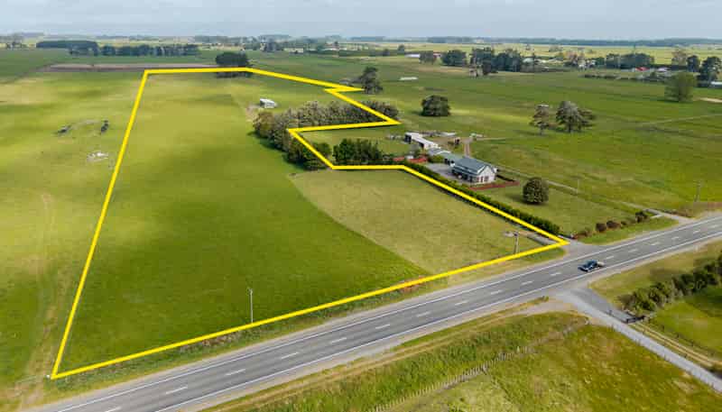 944 State Highway 1, Himatangi