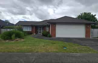 44 West Thompson Street, Leamington