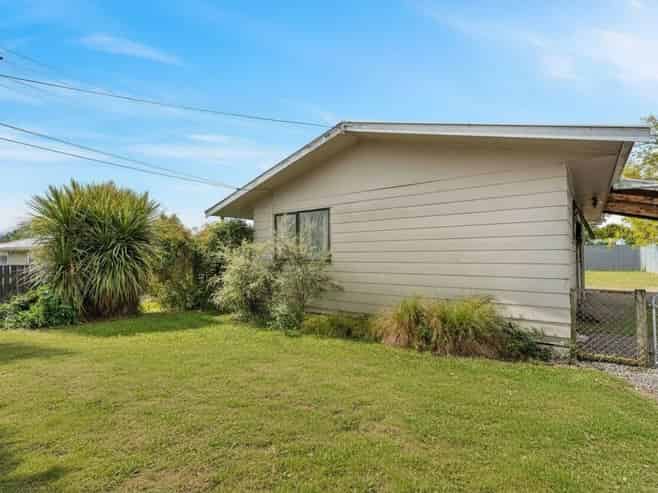 73 Roberts Road, Lansdowne