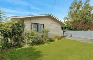 73 Roberts Road, Lansdowne