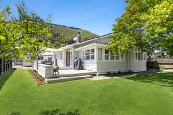 85 Brook Street, The Brook