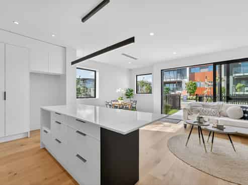 107-113 Tahingamanu Road, Hobsonville