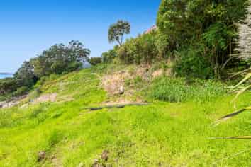 304C Whangaparaoa Road, Red Beach