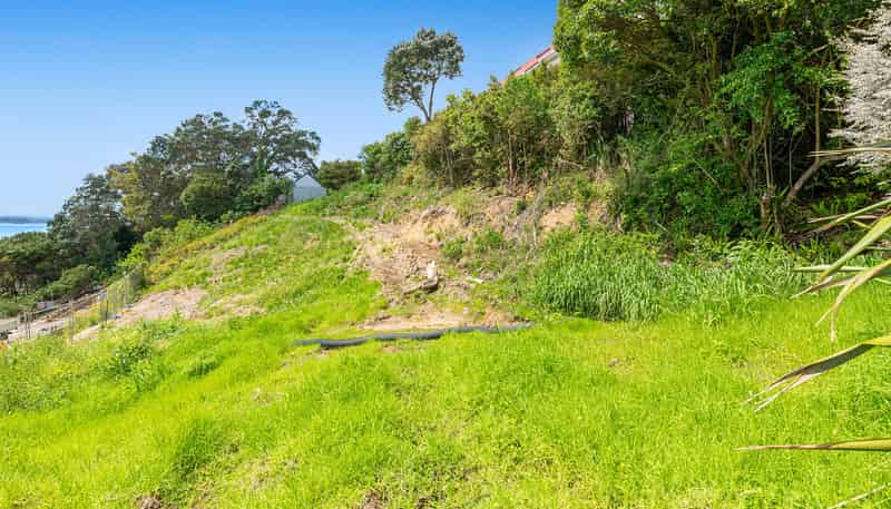 304C Whangaparaoa Road, Red Beach