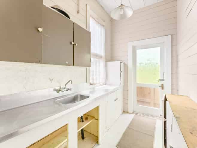 24a Omata Road, Westown