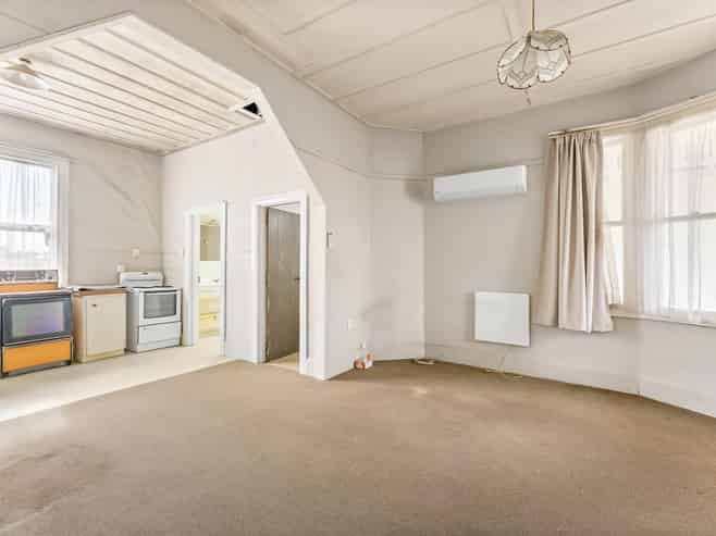 24a Omata Road, Westown