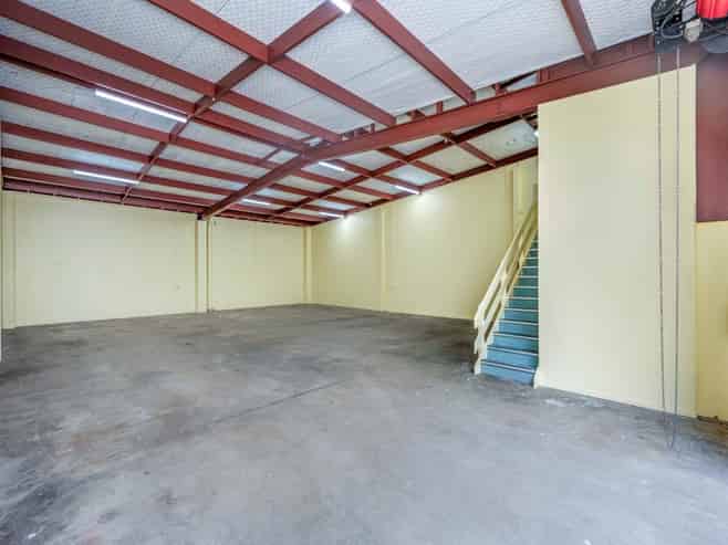 CENTRAL WEST AUCKLAND WAREHOUSE
