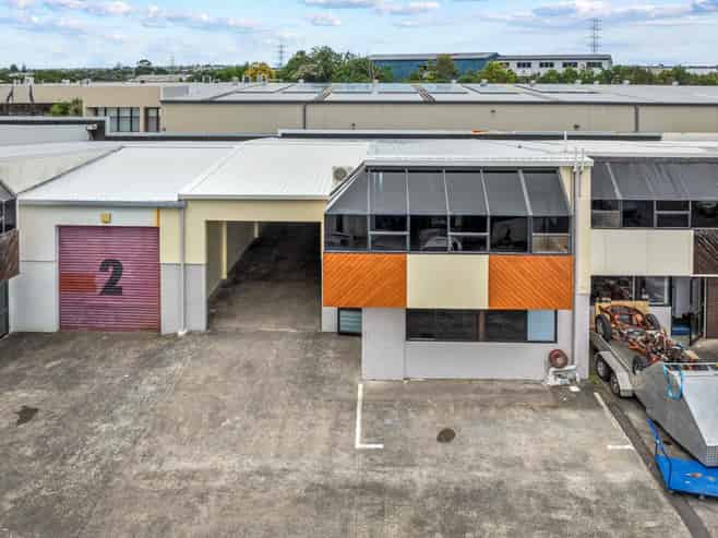 CENTRAL WEST AUCKLAND WAREHOUSE
