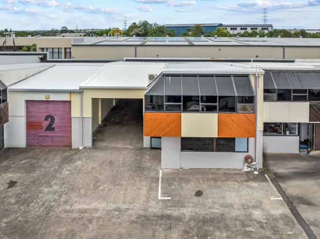 CENTRAL WEST AUCKLAND WAREHOUSE
