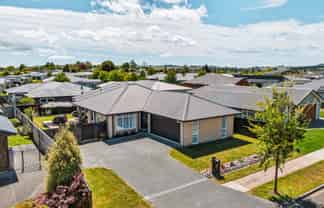 22 Huka Heights Drive, Rangatira Park