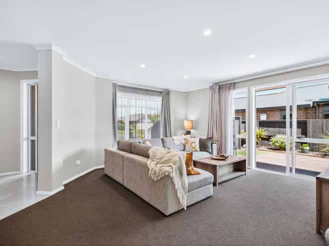 22 Huka Heights Drive, Rangatira Park