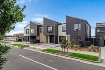 16 Waka Moana Drive, Hobsonville