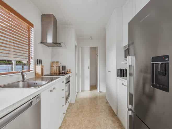 20B Arthur Crescent, Hilltop