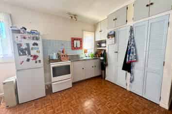 2 Lake Street, Takapau