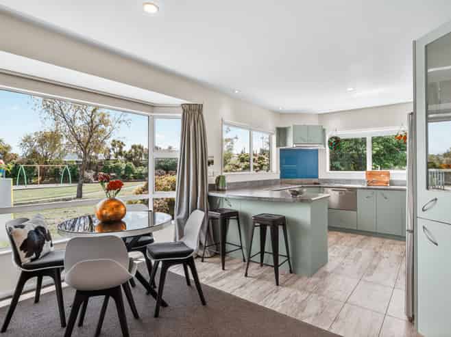 2/35 Fairview Terrace, Waipahihi