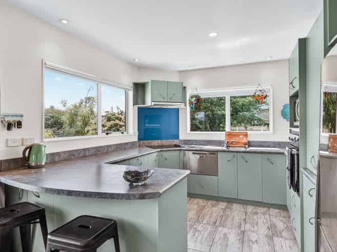 2/35 Fairview Terrace, Waipahihi