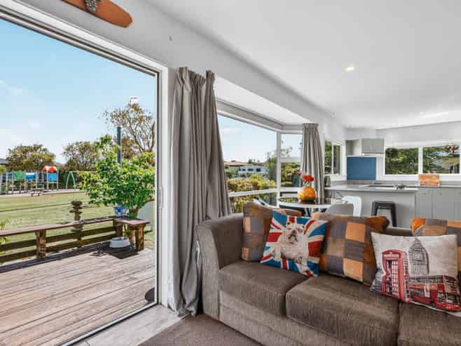 2/35 Fairview Terrace, Waipahihi