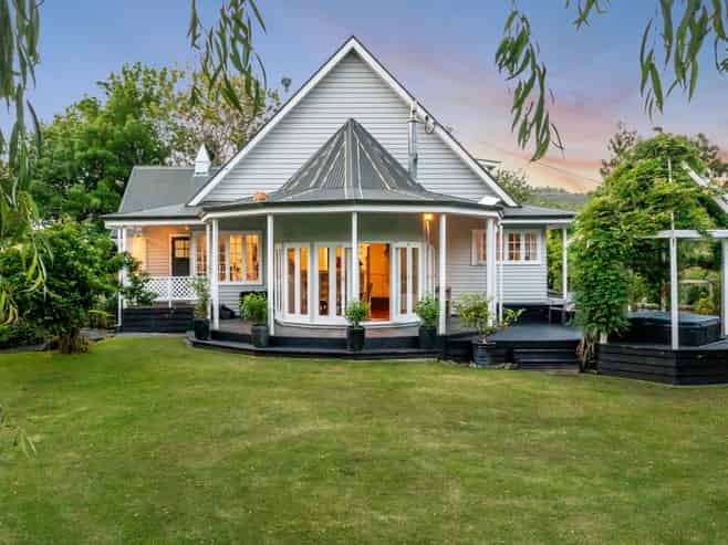 435 Pine Valley Road, Dairy Flat