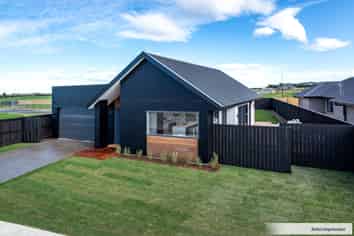 18 Plover Avenue, Amberley