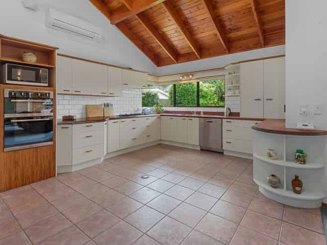 107 Puriri Park Road, MAUNU