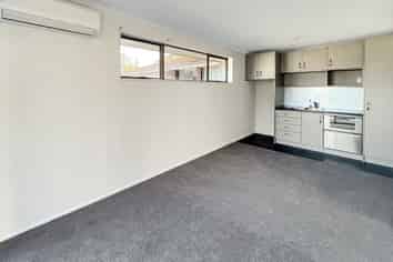 97a Tremaine Ave, Westbrook